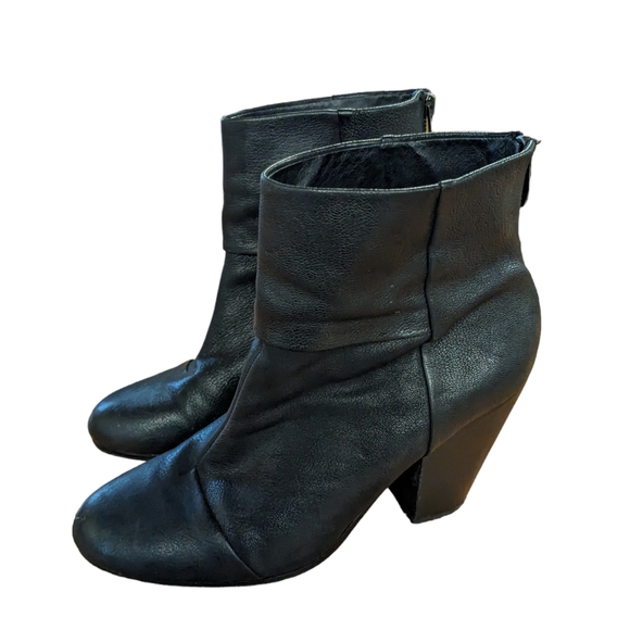 Vince Camuto Hadley Black Leather Ankle Boot Size 10 - Picture 4 of 12